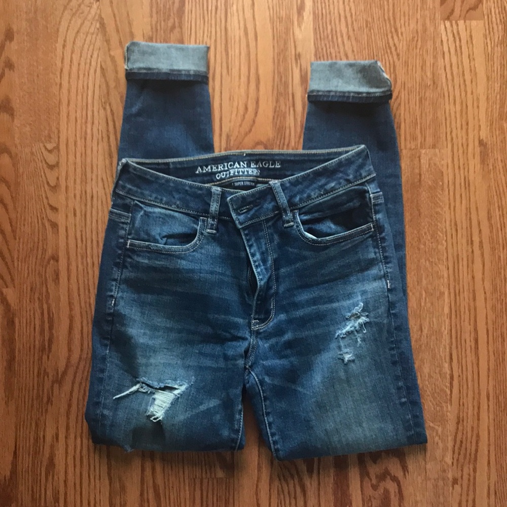 American Eagle Distressed Skinny Jeans/Jeggings